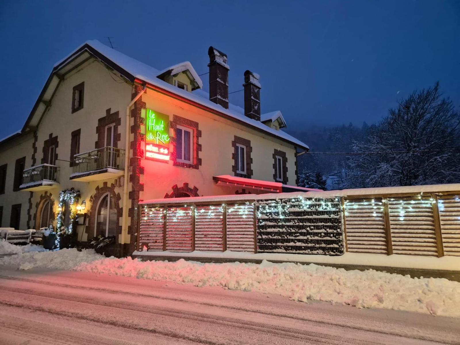 Hotel Restaurant Du Haut Du Roc Basse-sur-le-Rupt Exteriér fotografie